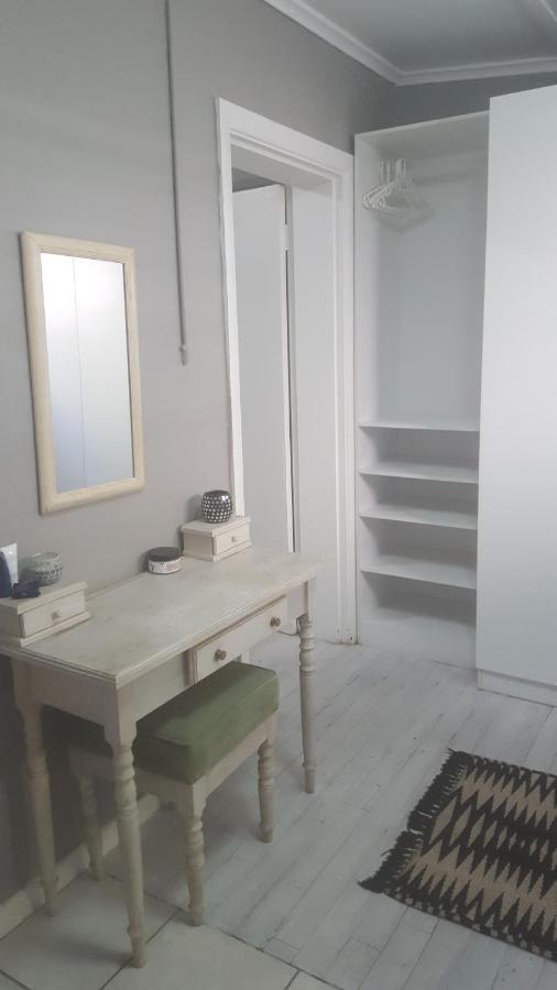 Peony Luxury Room With Wifi And Own Entrance ステレンボッシュ エクステリア 写真
