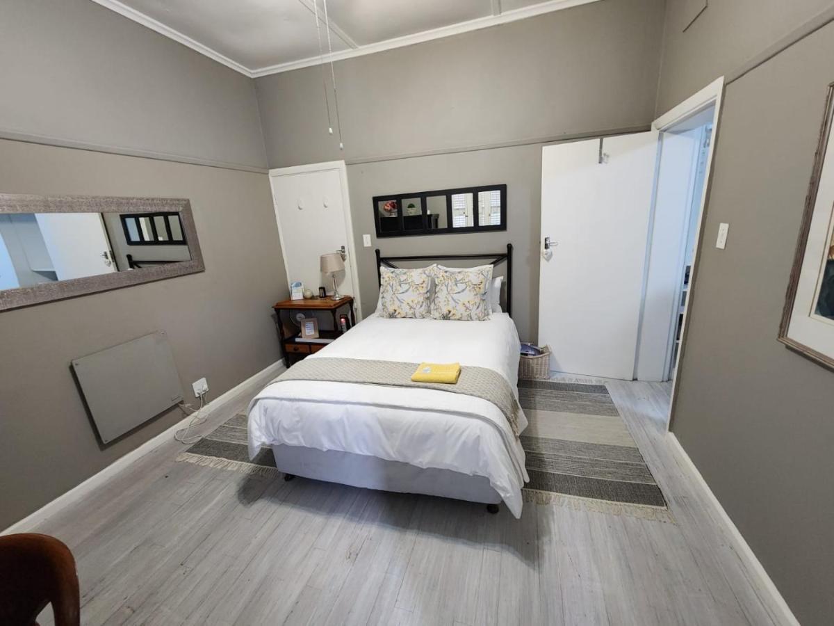 Peony Luxury Room With Wifi And Own Entrance ステレンボッシュ エクステリア 写真